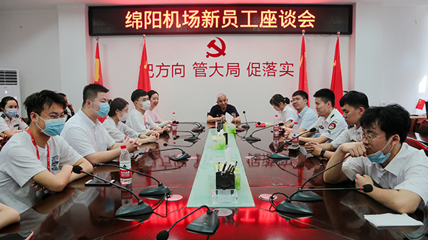 “助力鄉(xiāng)村振興，踐行艱苦奮斗” 將新員工黨性教育活動搬到對口幫扶村4.jpg